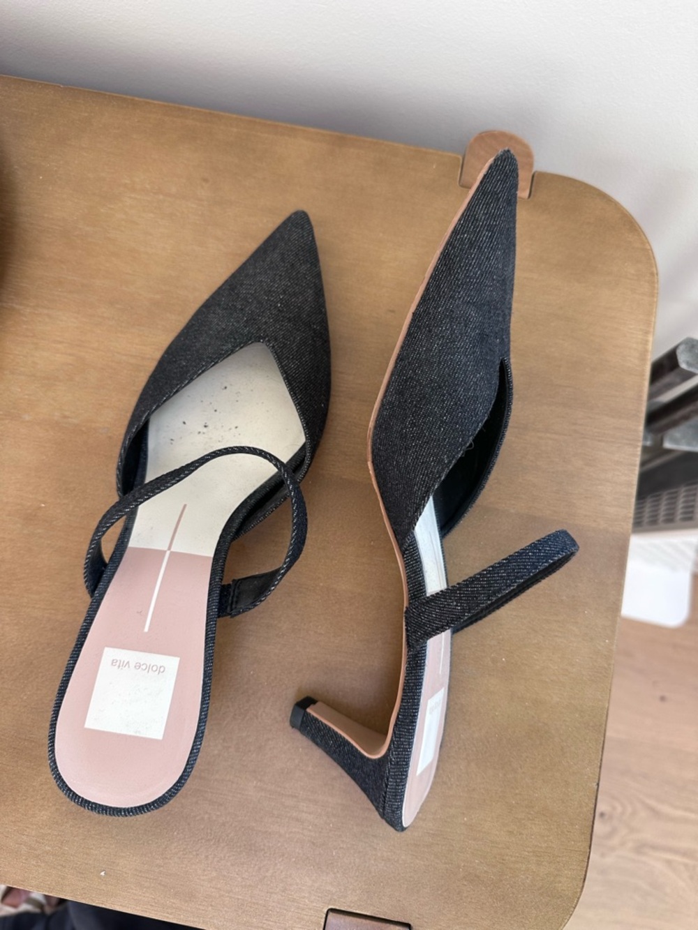 Dolce Vita Denim Pointed Toe Kitten Heel Mules - Picture 4 of 4